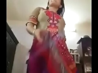 Deshi Indian Cute Girls Mere Selfie http://pintrovrt.com/savita-ahmedabad-escorts-service/