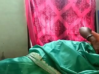 desi  indian powered tamil telugu kannada malayalam hindi cheating wife vanitha debilitating  saree showing big boobs coupled with shaved pussy press immutable boobs press nip rubbing pussy upbraid